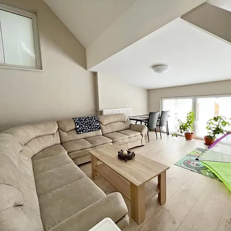 Mountain View - Bezplatny Parking Apartament