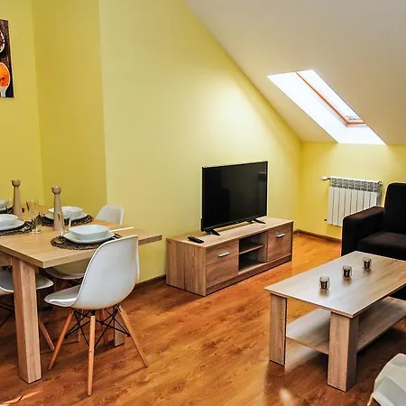 Daire Mountain View - Bezplatny Parking *