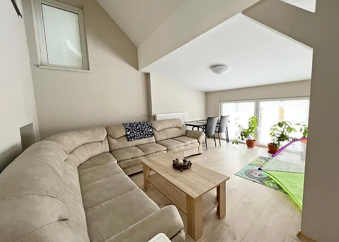 Mountain View - Bezplatny Parking شقة